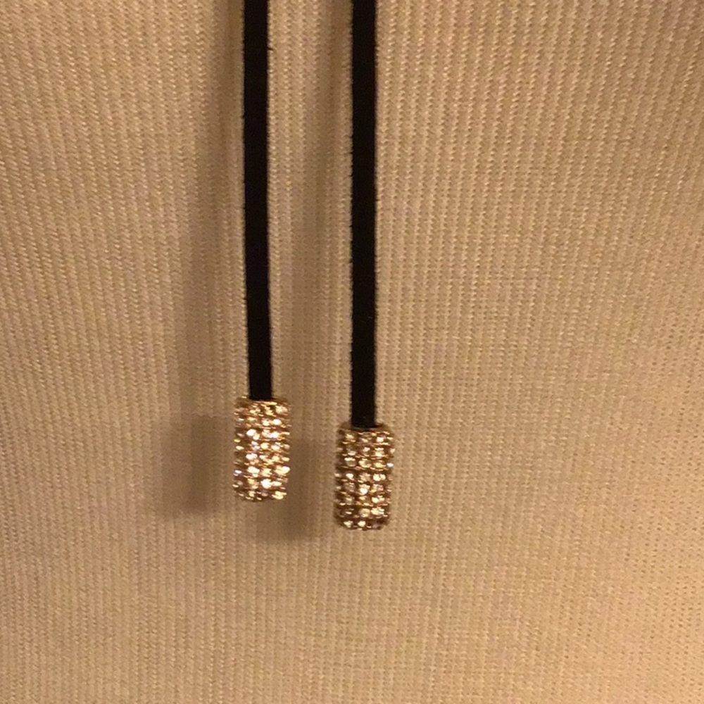 NEW LARIAT LEATHER and CUBIC ZIRCONIA CRYSTAL ENDS NECKLACE - Picture 13 of 13